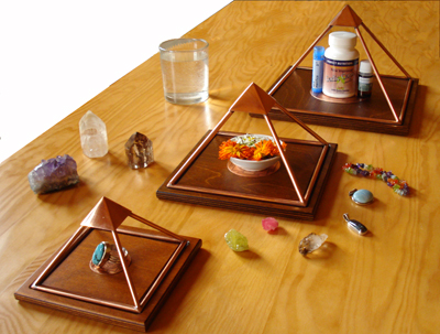 Copper pyramids for crystals, water, herbs, oils, essences, vitamins 